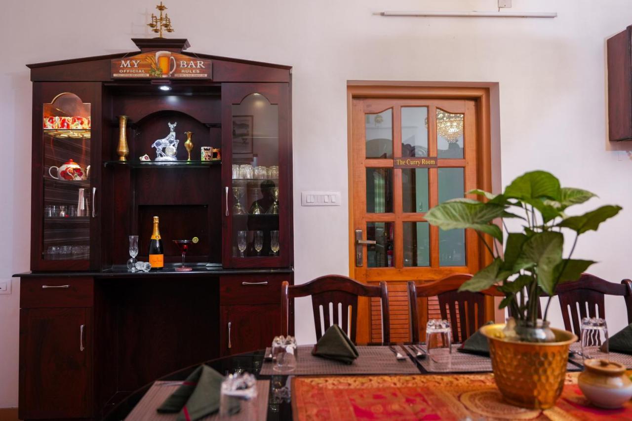 Parudeesa - Heavenly- Luxurious Palace Look-Near Cbd - Kerala - India With Breakfast Kāladi Buitenkant foto
