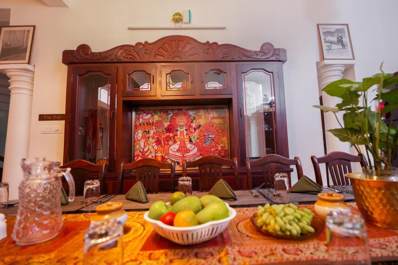 Parudeesa - Heavenly- Luxurious Palace Look-Near Cbd - Kerala - India With Breakfast Kāladi Buitenkant foto