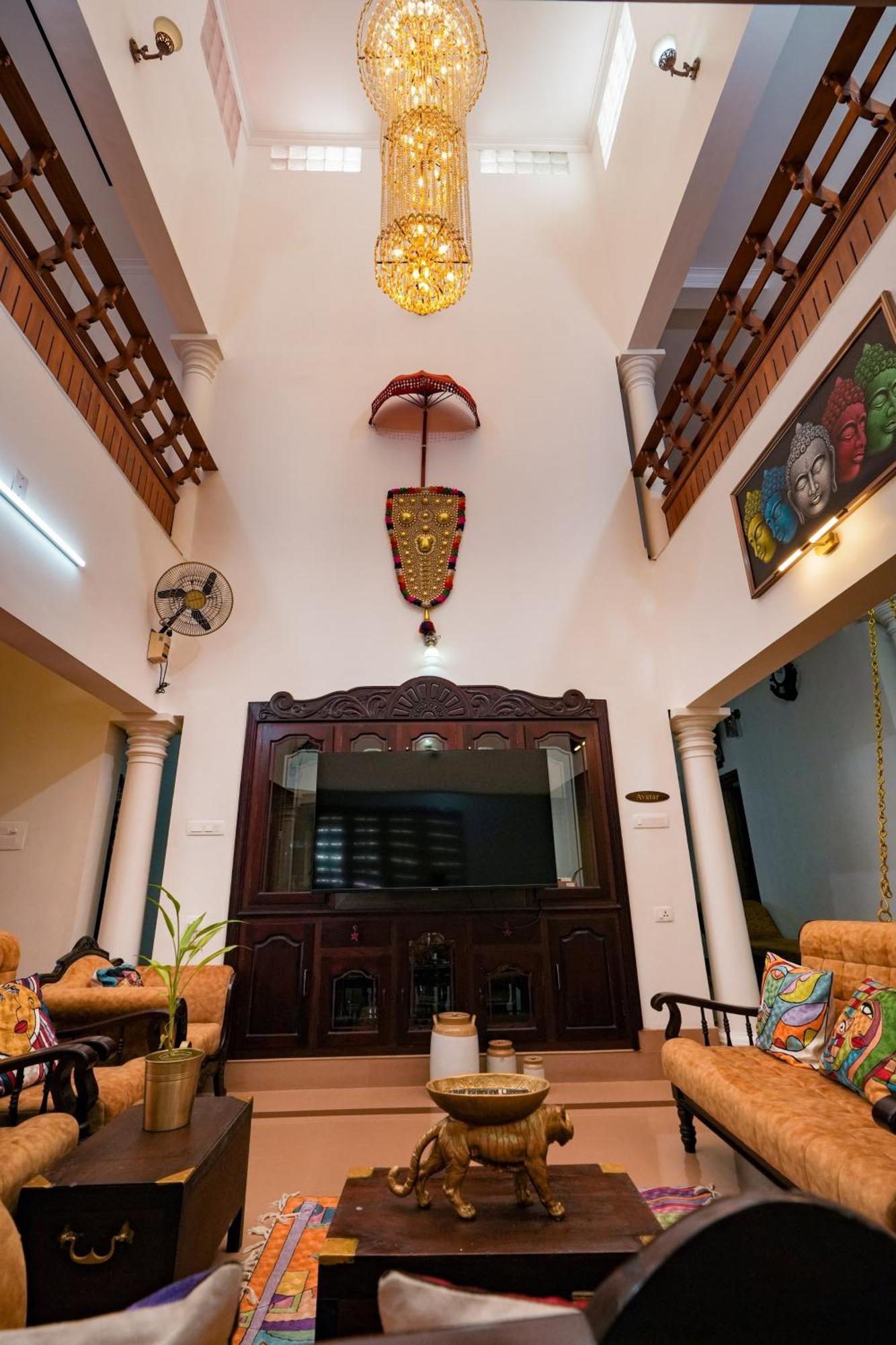 Parudeesa - Heavenly- Luxurious Palace Look-Near Cbd - Kerala - India With Breakfast Kāladi Buitenkant foto